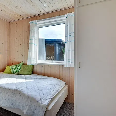 Annalia - 50m From The Sea By Interhome Nyaraló *